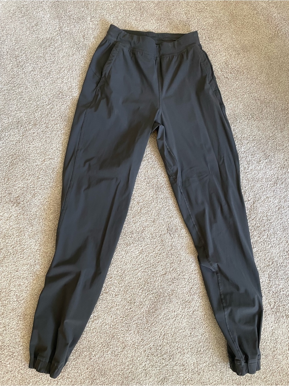 Lululemon dancer pants in charcoal grey